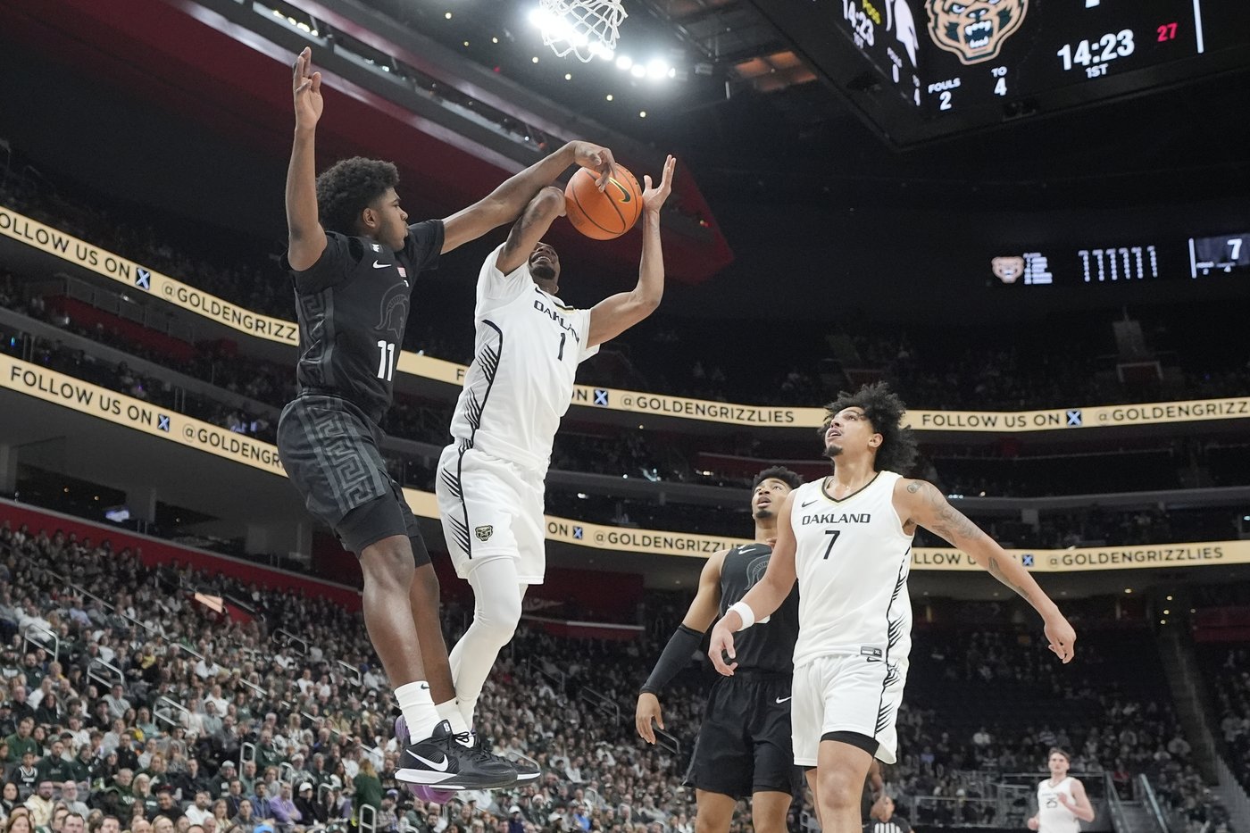 Xavier Booker scores career-high 18, No. 20 Michigan State beats Oakland 77-58 for 4th straight win | iNFOnews.ca