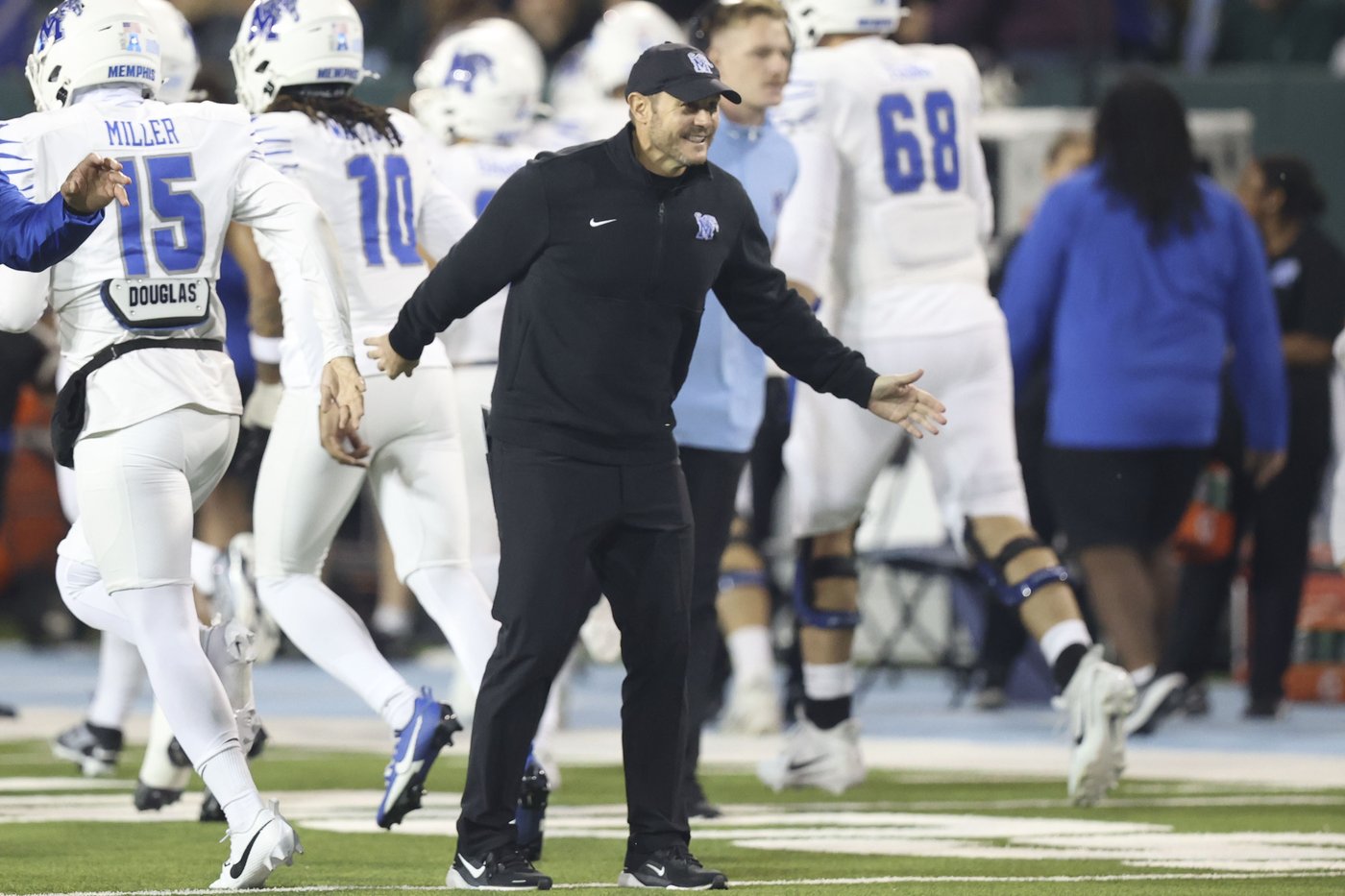 Desrosiers scores 3 TDs as Memphis tops No. 18 Tulane 34-24 to end the Green Wave's faint CFP hopes | iNFOnews.ca Desrosiers scores 3 TDs as Memphis tops No. 18 Tulane 34-24 to end the Green Wave's faint CFP hopes | iNFOnews.ca