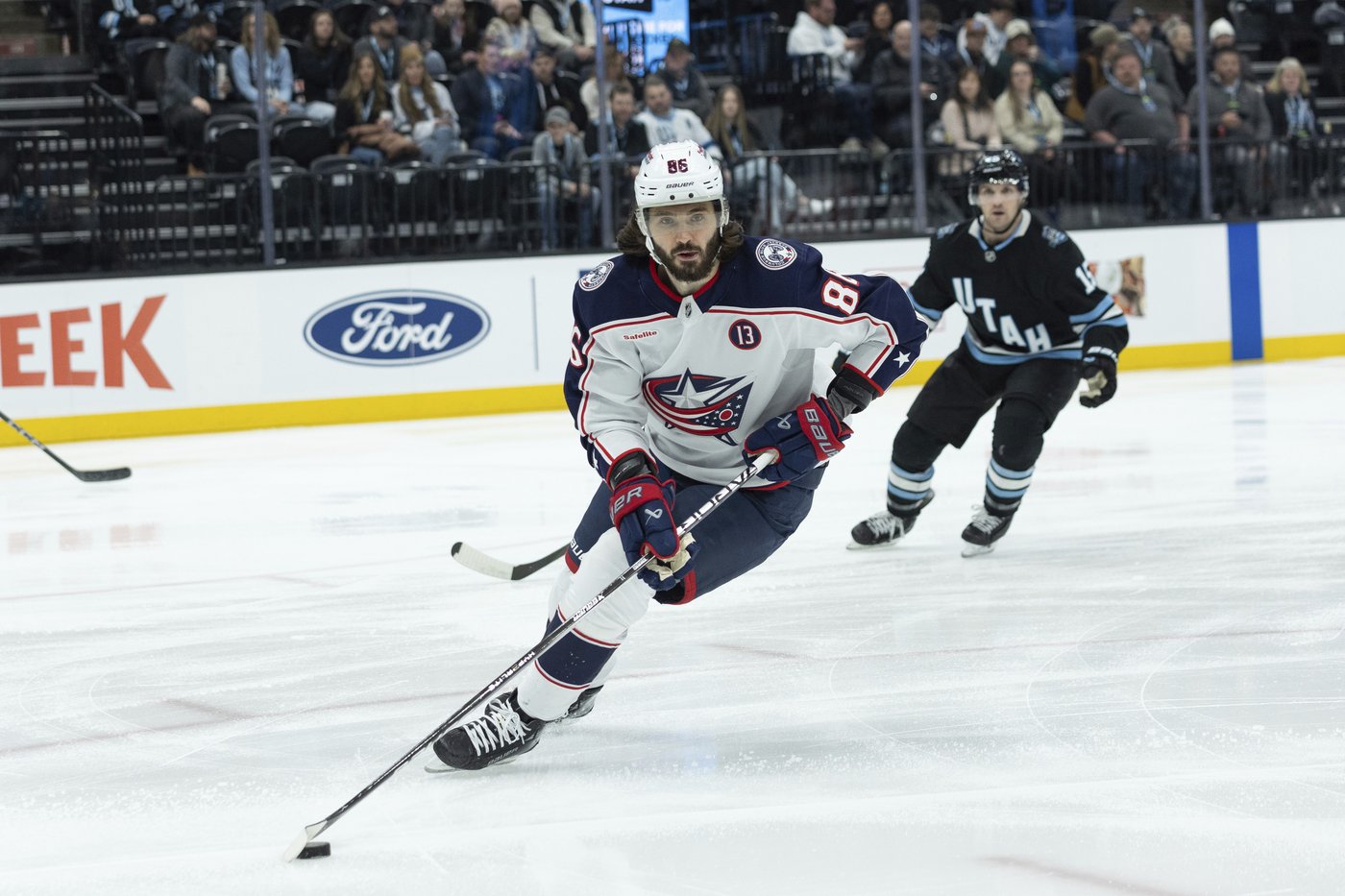 Blue Jackets' Kirill Marchenko out indefinitely with broken jaw after being struck by puck | iNFOnews.ca