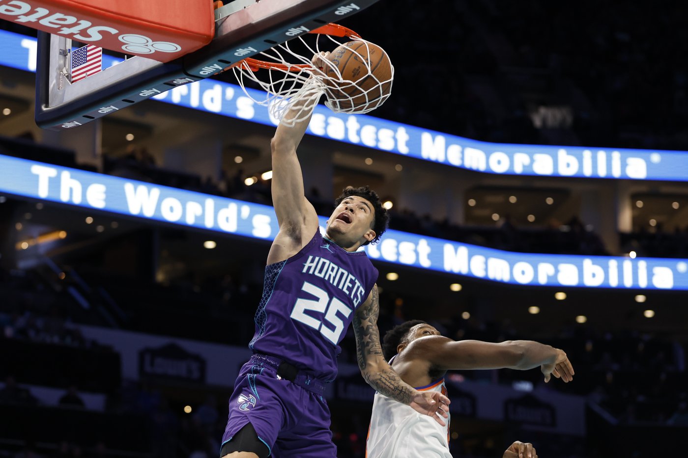 Jalen Brunson pours in 31 points as Knicks hold on to beat the Hornets 99-98 in NBA Cup play | iNFOnews.ca Jalen Brunson pours in 31 points as Knicks hold on to beat the Hornets 99-98 in NBA Cup play | iNFOnews.ca