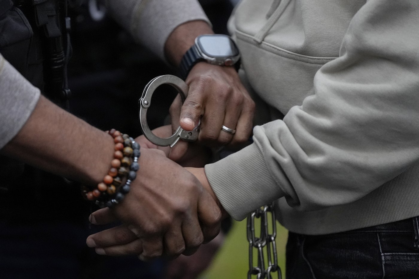 Trump wants mass deportations. For the agents removing immigrants, it's a painstaking process | iNFOnews.ca Trump wants mass deportations. For the agents removing immigrants, it's a painstaking process | iNFOnews.ca