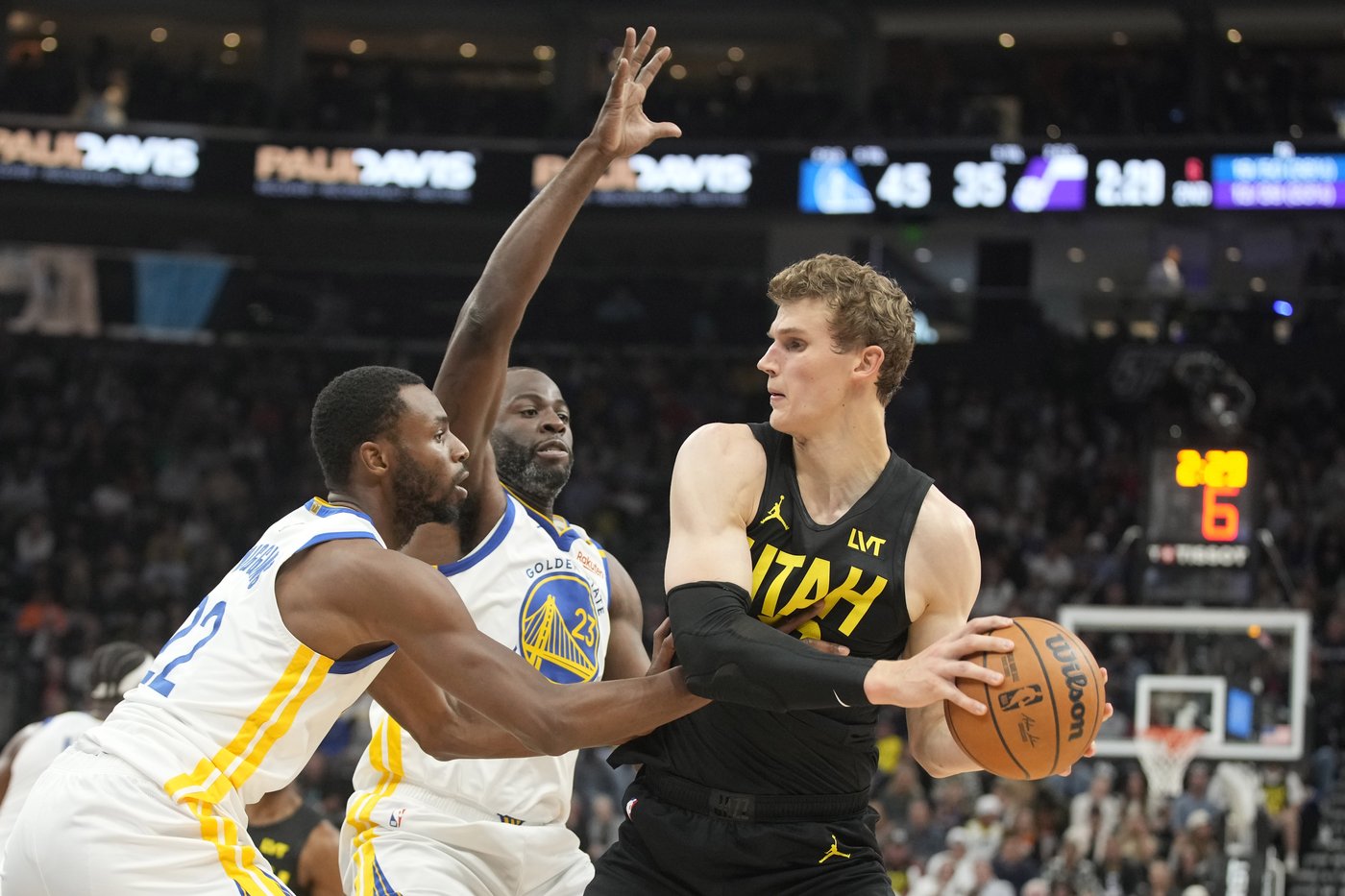 Buddy Hield scores 27 points to help the Warriors coast past the Jazz, 127-86 | iNFOnews.ca