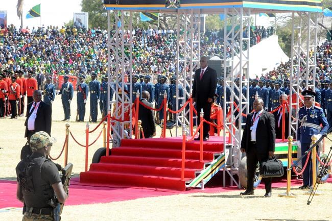 Tanzania's leader sworn in for 2nd term after troubled vote | iNFOnews.ca
