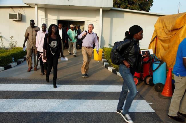 Amid South Sudan evacuations, some locals are turned back | iNFOnews.ca