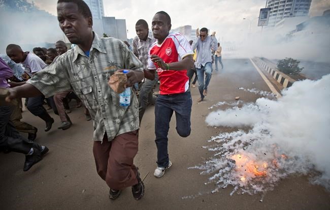 Kenya: Police fire tear gas, make arrests during protests | iNFOnews.ca