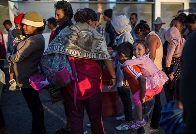 Trump backs use of 'very safe' tear gas on crowd of migrants | iNFOnews.ca Trump backs use of 'very safe' tear gas on crowd of migrants | iNFOnews.ca