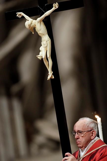 The Latest: Pope presides over Way of the Cross procession | iNFOnews.ca