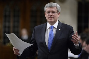 Harper calls oil and gas regs 'crazy economic policy' in times of cheap oil | iNFOnews.ca CP31045774