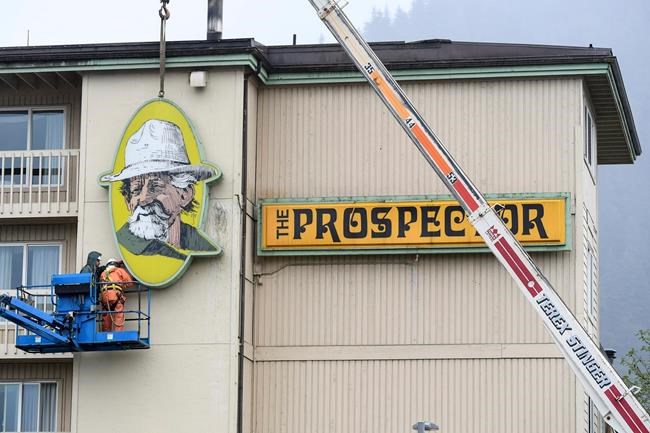 Iconic Prospector signs come down in Juneau | iNFOnews.ca