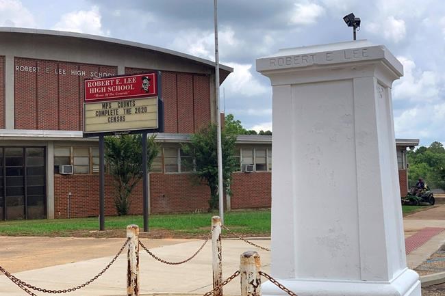 Confederate monuments coming down around South amid protests | iNFOnews.ca Confederate monuments coming down around South amid protests | iNFOnews.ca