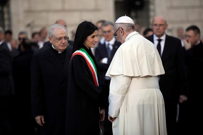 Pope to Romans in holidays speech: Make city more livable | iNFOnews.ca