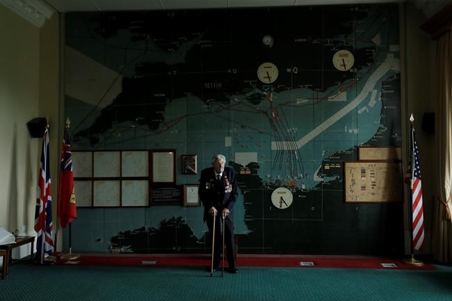 D-Day veterans choke back tears to ensure memories live on | iNFOnews.ca