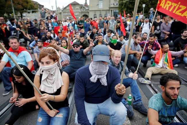 Swiss mull 'burqa ban' in vote centring on security, rights | iNFOnews.ca