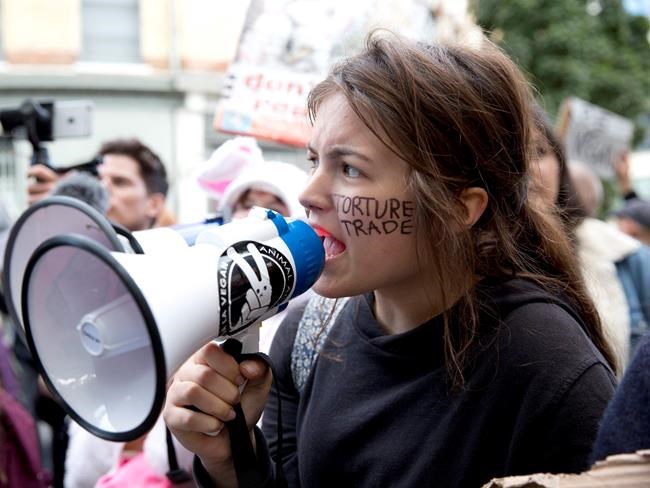 The Latest: Animal rights protesters disrupt Burberry show | iNFOnews.ca The Latest: Animal rights protesters disrupt Burberry show | iNFOnews.ca