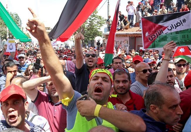 New Jordan PM promises chance as anti-tax protests resume | iNFOnews.ca New Jordan PM promises chance as anti-tax protests resume | iNFOnews.ca