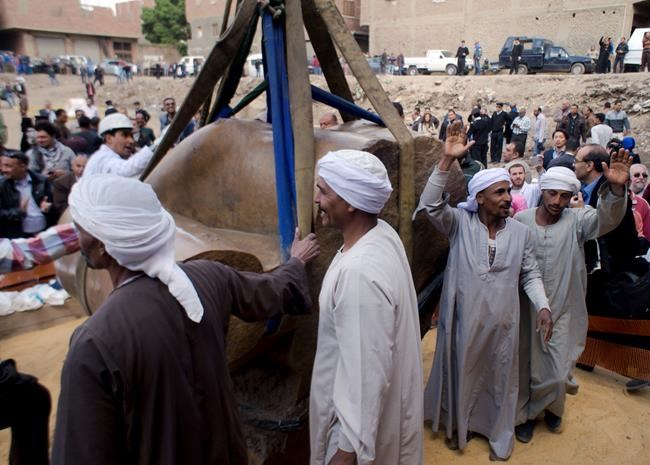 Second part of ancient Egyptian statue lifted from site | iNFOnews.ca