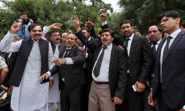 Pakistan's opposition calls on court to oust prime minister | iNFOnews.ca CP1145781677
