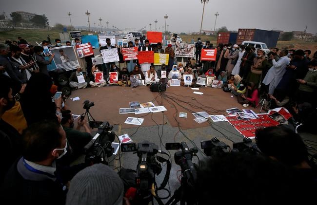 Pakistanis seeking disappeared Baluch relatives end sit-in | iNFOnews.ca Pakistanis seeking disappeared Baluch relatives end sit-in | iNFOnews.ca