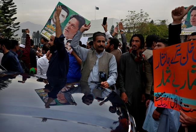 Pakistan candidate backed by PM Khan elected Senate chairman | iNFOnews.ca