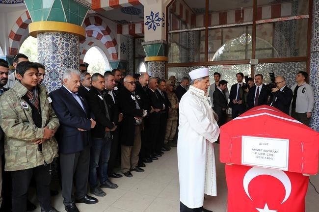 France: French, Turkish leaders discuss Syria 'road map' | iNFOnews.ca