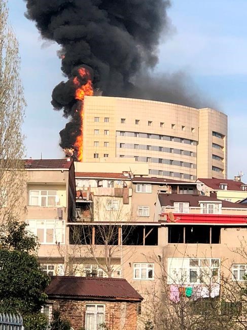 Patients evacuated as fire engulfs Istanbul hospital facade | iNFOnews.ca