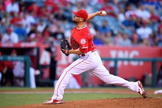 Pujols hits 30th HR, Angels drop Toronto into wild-card tie | iNFOnews.ca