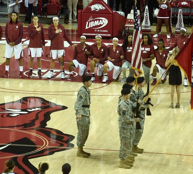 Arkansas' Jeff Long backs players' kneeling during anthem | iNFOnews.ca