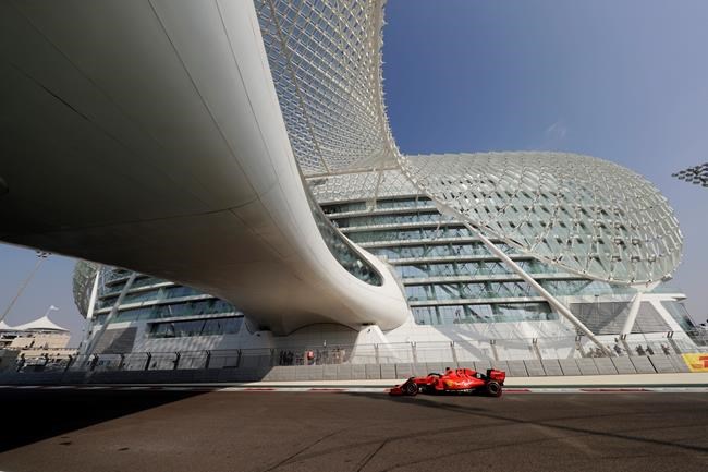 F1: World champion Hamilton takes pole at Abu Dhabi GP | iNFOnews.ca F1: World champion Hamilton takes pole at Abu Dhabi GP | iNFOnews.ca