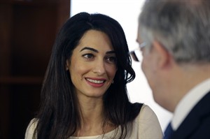 UK lawyers, including Amal Clooney, in Athens for potential legal bid on Parthenon Marbles | iNFOnews.ca CP30277262