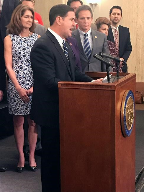 Teachers wary of Arizona governor's pay boost plan | iNFOnews.ca