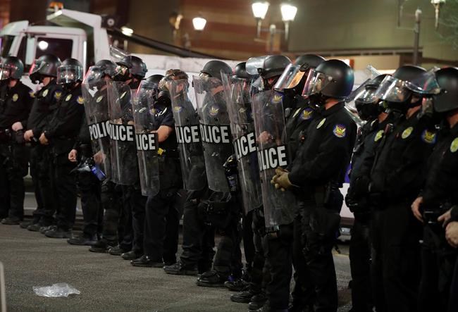 Protests turn unruly after Trump's Phoenix speech | iNFOnews.ca