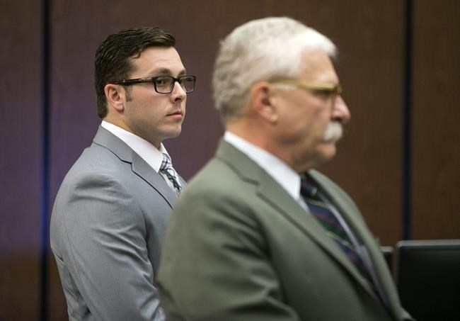 Jurors in Arizona see video of officer killing unarmed man | iNFOnews.ca
