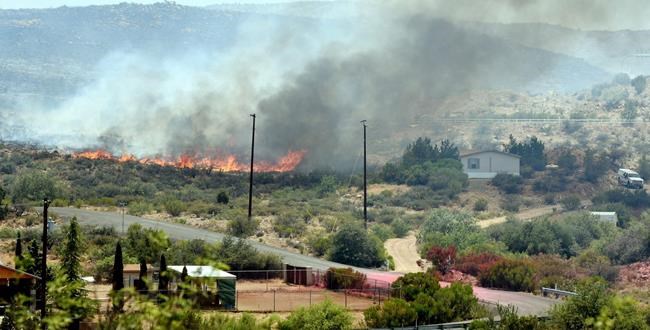 Wind and heat are driving wildfires in the West | iNFOnews.ca