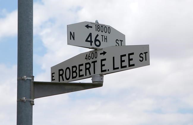 Phoenix to change 'Robert E. Lee,' 'Squaw Peak' street names | iNFOnews.ca
