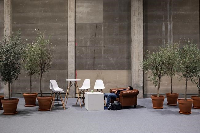 Disappointment as marathon climate talks end with slim deal | iNFOnews.ca