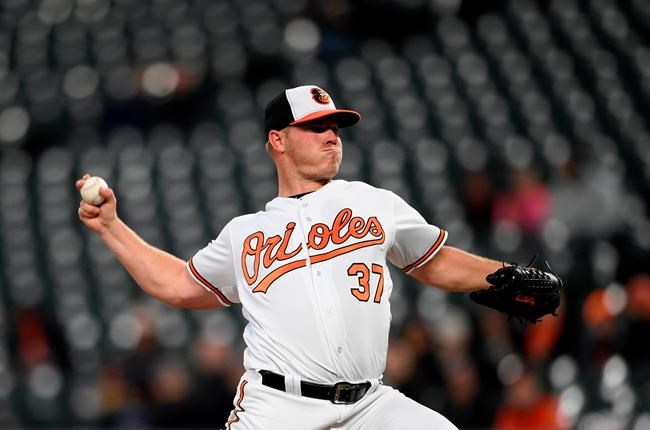 Pearce, Donaldson HRs lift Blue Jays past Orioles 7-1 | iNFOnews.ca