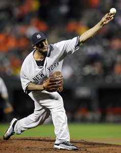 Orioles hit 3 HRs, beat Sabathia and Yankees 5-4 to gain a share of 1st in AL East | iNFOnews.ca