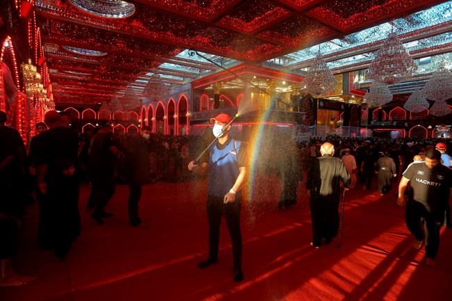 Shiite Muslims mark holy day of mourning in virus' shadow | iNFOnews.ca CP615649632