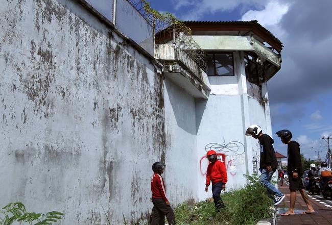 Indonesian police: 4 foreign inmates escape from Bali prison | iNFOnews.ca