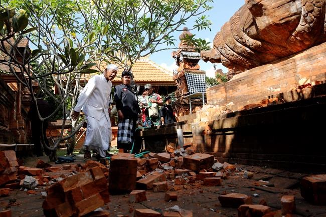Quake damages buildings on Bali, other Indonesian islands | iNFOnews.ca Quake damages buildings on Bali, other Indonesian islands | iNFOnews.ca