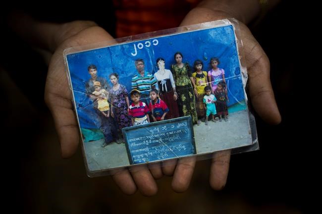 AP PHOTOS: What Rohingya carry as they flee Myanmar violence | iNFOnews.ca
