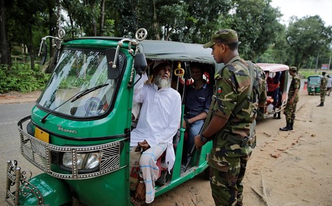 Rohingya teen dreams of higher ed from squalid refugee camp | iNFOnews.ca