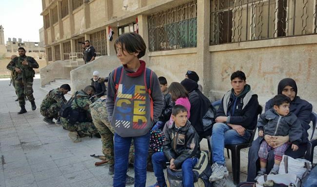 Turkish forces surround Kurdish town in northern Syria | iNFOnews.ca