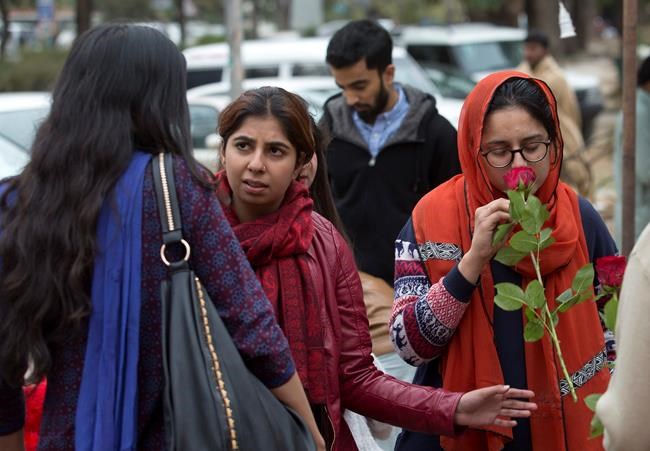 Pakistani students rally against Valentine's Day | iNFOnews.ca CP664345816