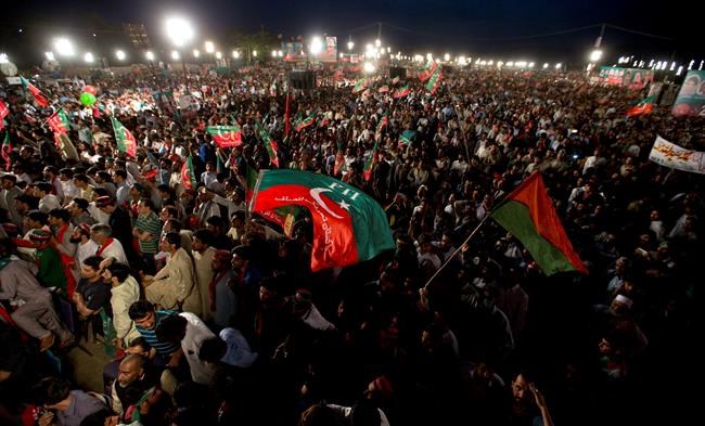 Pakistan: Thousands of activists rally against PM Sharif | iNFOnews.ca