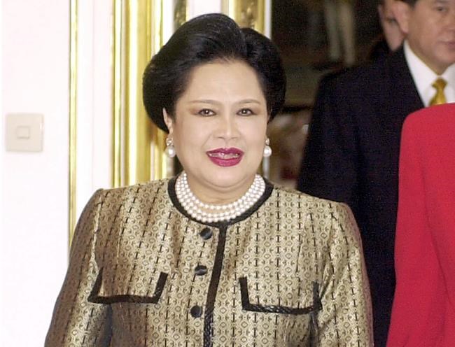 Thailand's queen in hospital with high fever, lung infection | iNFOnews.ca