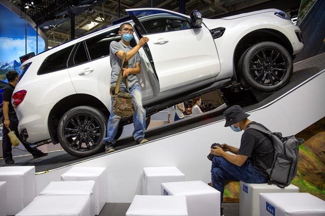 China's auto sales rise in November, but down for the year | iNFOnews.ca China's auto sales rise in November, but down for the year | iNFOnews.ca