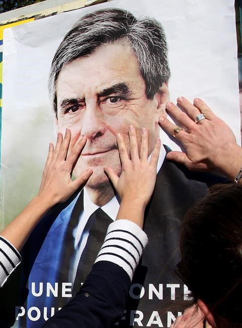 Computer, police armband stolen from Fillon's campaign team | iNFOnews.ca Computer, police armband stolen from Fillon's campaign team | iNFOnews.ca