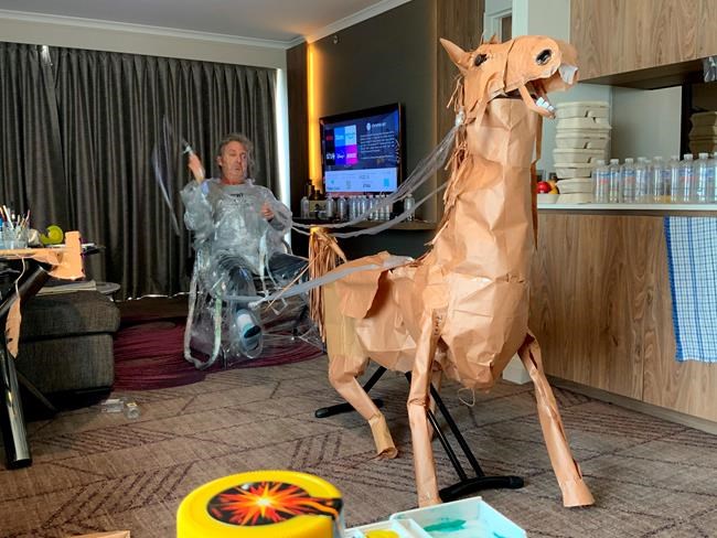 A paper cowboy rides out his quarantine in Australian hotel | iNFOnews.ca