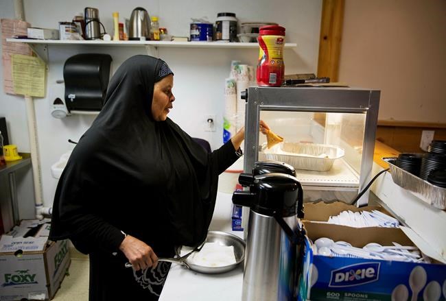 Mayor's racist text causes pain in Maine home to refugees | iNFOnews.ca